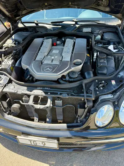 Mercedes-Benz E 55 V8 AMG — Break sportif, 476 ch et rare sur le marché — Miniature 8