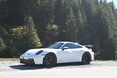 Porsche 911 4.0 GT3 — Le coupé sport ultime, 510 ch et boîte manuelle — côté