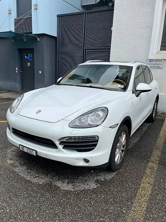 Porsche Cayenne 2013 occasion Le Locle — 1