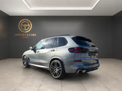 BMW X5 xDrive 48V 30d M Sport Pro — SUV premium 7 places, technologie hybride 48V — side view