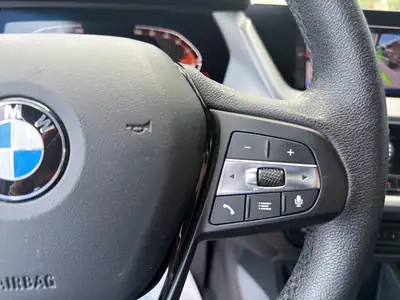 BMW 118i Steptronic 2021 — Berline compacte élégante, 78'000 km, sans sinistre — Miniatur 24