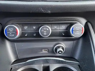 Alfa Romeo Stelvio 2.0 First Edition Q4 — SUV premium all-terrain, 280 ch et équipements complets — Thumbnail 16