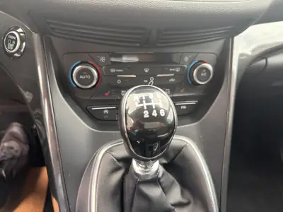 Ford C-Max 1.0 SCTi Sport — Monospace compact fiable, sans accident, attelage inclus — Thumbnail 22
