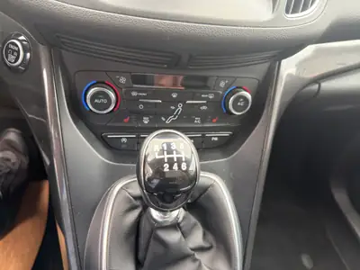 Ford C-Max 1.0 SCTi Sport — Monospace compact fiable, sans accident, attelage inclus — Thumbnail 24