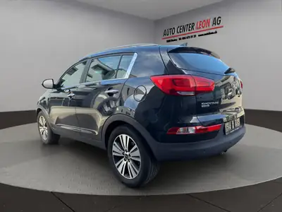 Kia Sportage 2.0 CRDi Trend 4WD — SUV robuste, 4×4 intégral et attelage 2 tonnes — interior
