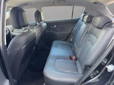 Kia Sportage 2.0 CRDi Trend 4WD — SUV robuste, 4×4 intégral et attelage 2 tonnes — Thumbnail 13