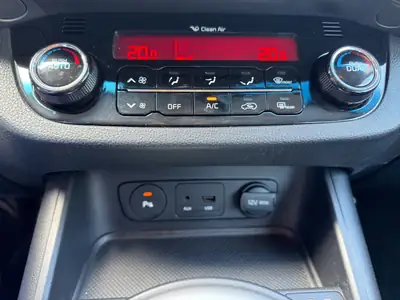 Kia Sportage 2.0 CRDi Trend 4WD — SUV robuste, 4×4 intégral et attelage 2 tonnes — Thumbnail 16