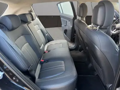 Kia Sportage 2.0 CRDi Trend 4WD — SUV robuste, 4×4 intégral et attelage 2 tonnes — Thumbnail 18