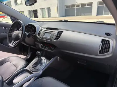 Kia Sportage 2.0 CRDi Trend 4WD — SUV robuste, 4×4 intégral et attelage 2 tonnes — Thumbnail 27