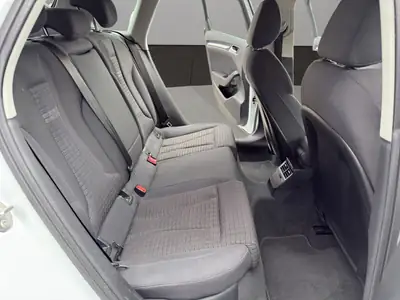 Audi A3 Sportback 1.4 TFSI — Compacte dynamique, sans sinistre et bien équipée — Thumbnail 18