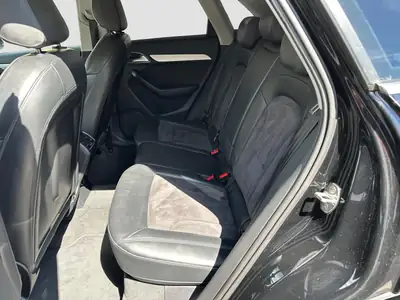Audi Q3 2.0 TDI quattro S-tronic — SUV compact 4×4, entretien Audi suivi, garantie 12 mois — Miniature 9