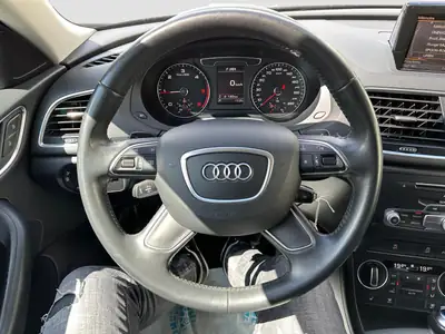 Audi Q3 2.0 TDI quattro S-tronic — SUV compact 4×4, entretien Audi suivi, garantie 12 mois — Miniature 14