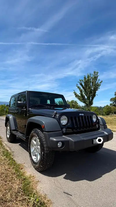 Jeep Wrangler 2.8 CRD Sport — Légende tout-terrain, diesel robuste et fiable — détail