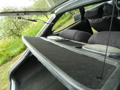 Ford Capri 2,8 Turbo 1982 — Coupé sportif emblématique, 83'000 km — Miniatura 10