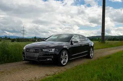 Audi S5 3.0 V6 TFSI Quattro — Berline sportive premium, 333 ch, historique complet — Außenansicht