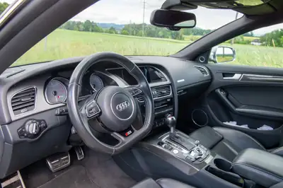 Audi S5 3.0 V6 TFSI Quattro — Berline sportive premium, 333 ch, historique complet — Detail