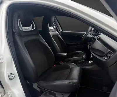 Alfa Romeo Giulietta 1750 TBi Quadrifoglio Verde — 241 ch, état impeccable, révision complète — Thumbnail 9