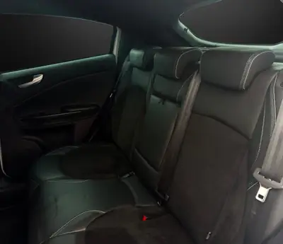 Alfa Romeo Giulietta 1750 TBi Quadrifoglio Verde — 241 ch, état impeccable, révision complète — Thumbnail 12