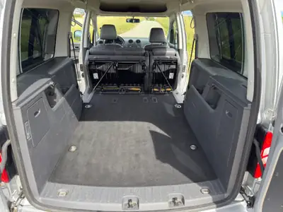 VW Caddy Maxi Highline 2.0 TDI — 7 places, cuir Nappa et toit ouvrant, 70 000 km — Miniatura 19