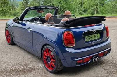MINI Cabrio Cooper S — Transformation JCW Authentifiée, 51'000 km seulement — Seitenansicht