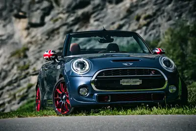 MINI Cabrio Cooper S — Transformation JCW Authentifiée, 51'000 km seulement — Außenansicht