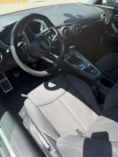 Audi TT 1.8T 180 ch — Coupé sportif dynamique, boîte manuelle, sans sinistre — Heckansicht