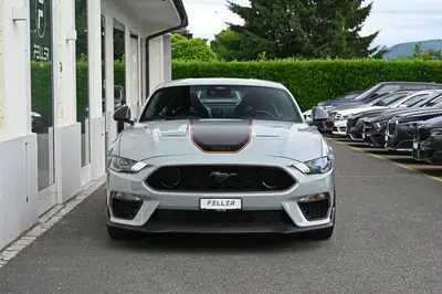 Ford Mustang Fastback 5.0 V8 Mach 1 — Muscle car légendaire, 460 ch purs — rear view
