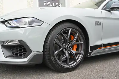 Ford Mustang Fastback 5.0 V8 Mach 1 — Muscle car légendaire, 460 ch purs — dashboard