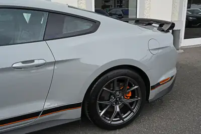 Ford Mustang Fastback 5.0 V8 Mach 1 — Muscle car légendaire, 460 ch purs — Thumbnail 8