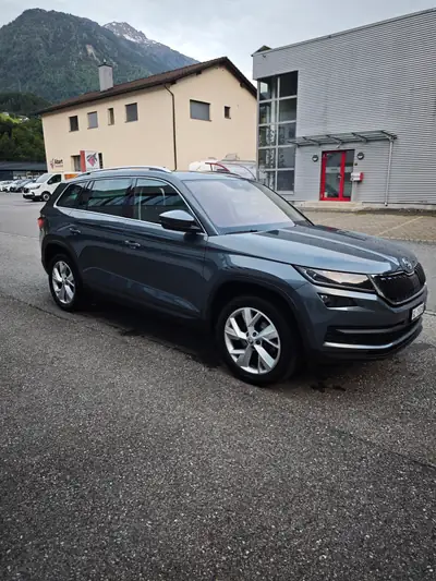 Skoda Kodiaq 2.0 TSI 190 ch — SUV familial 4×4 DSG, toit panoramique et équipements premium — détail