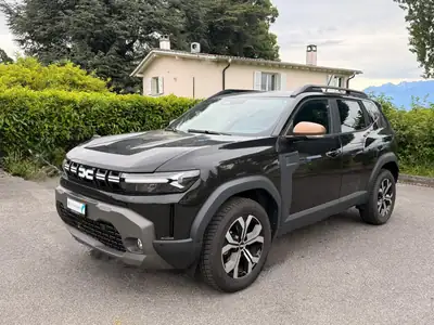 Dacia Duster HEV 140 Extreme — SUV hybride économique, 25 600 km, full équipé — Seitenansicht
