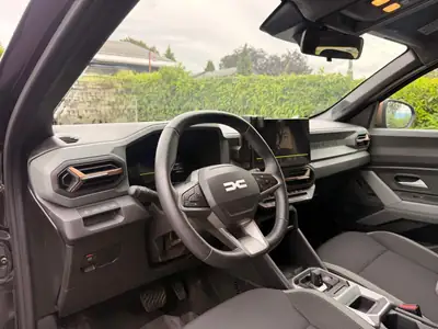 Dacia Duster HEV 140 Extreme — SUV hybride économique, 25 600 km, full équipé — Miniatur 11