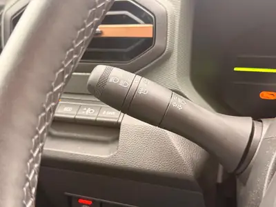 Dacia Duster HEV 140 Extreme — SUV hybride économique, 25 600 km, full équipé — Miniatur 22
