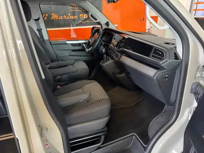 Volkswagen T6.1 California Beach — Camping-car premium, 7000 km, suspension Vossen — dashboard