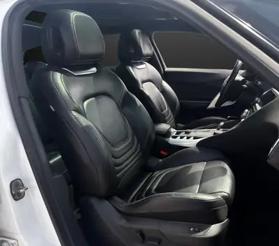 DS5 HYbrid4 200 Sport Chic — SUV coupé hybride diesel, essence intérieure premium — Miniatura 9
