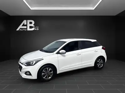 Hyundai i20 1.0 T-GDi Amplia — Citadine dynamique, sans accident, révision incluse — Seitenansicht