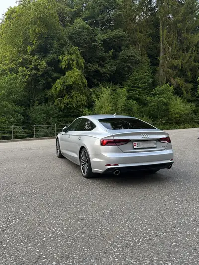 Audi A5 45 TFSI Sport Quattro — Berline sportive hybride légère, 64 600 km seulement — arrière