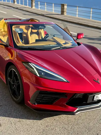 Chevrolet Corvette C8 6.2 V8 Cabriolet — Configuration rare, presqu'neuve avec 6000 km — vue extérieure