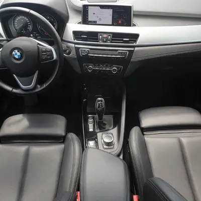 BMW X1 18d xDrive — SUV compact diesel efficient, 53 500 km seulement — Miniatur 13