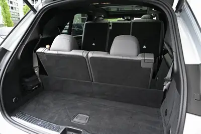 Mercedes-Benz GLE 400 d 4Matic — SUV premium diesel, cuir Nappa, 65 800 km — Miniatura 28