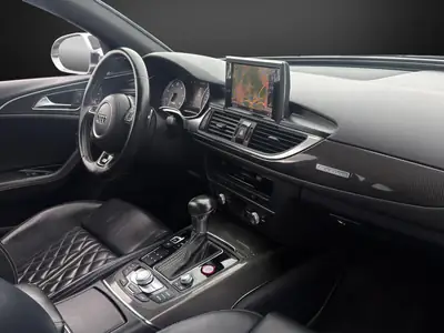 Audi S6 Avant 4.0 TFSI V8 quattro — Break sportif d'exception, 420 ch sans compromis — Miniature 10