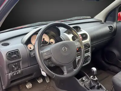 Opel Corsa 1.8 16V GSi — Sportive compacte essence, entretien régulier — Miniatur 8