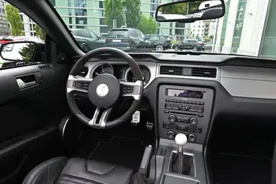 Ford Mustang Shelby GT500 Cabriolet — Muscle car légendaire, boîte manuelle, 557 ch — Thumbnail 15