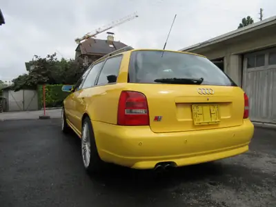 Audi S4 2.7 V6 Biturbo quattro — Berline sportive des années 2000, motorisation légendaire — Seitenansicht