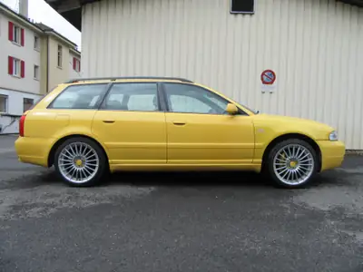 Audi S4 2.7 V6 Biturbo quattro — Berline sportive des années 2000, motorisation légendaire — Heckansicht