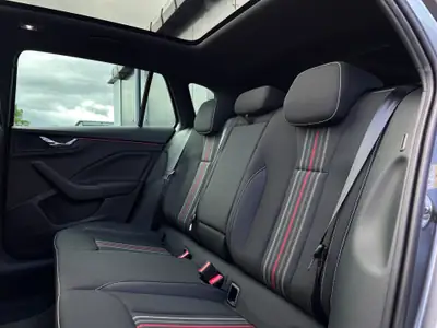 Skoda Scala 1.5 TSI Monte Carlo — Berline dynamique, moteur turbo, quasi-neuf — Thumbnail 12