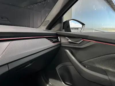 Skoda Scala 1.5 TSI Monte Carlo DSG — Berline dynamique, quasi neuve avec garantie constructeur — Miniatur 24