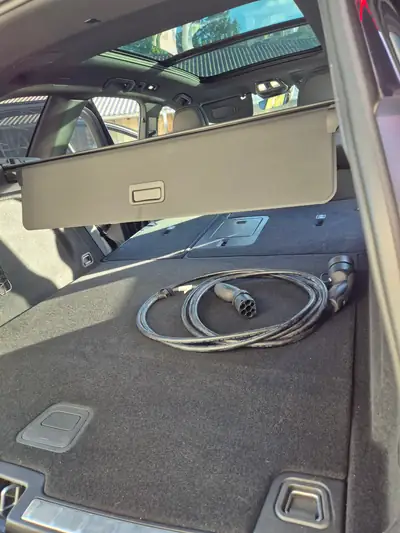 Volvo XC60 T8 Ultimate Black Edition — SUV hybride rechargeable, 37 500 km — dettaglio