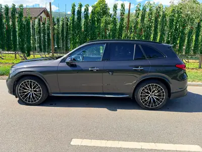 Mercedes-Benz GLC 43 AMG — SUV sportif 421 ch, faible kilométrage, 4Matic — Thumbnail 8