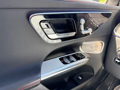 Mercedes-Benz GLC 43 AMG — SUV sportif 421 ch, faible kilométrage, 4Matic — Thumbnail 14